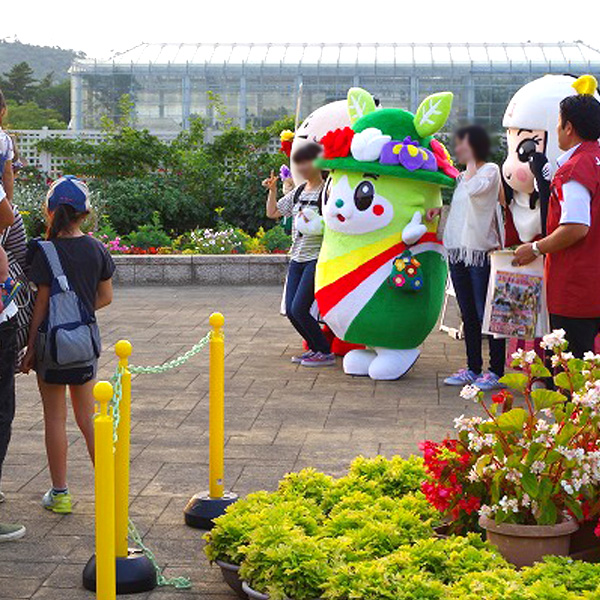 はじめまして、ふらまるです!記念写真をパチリ。