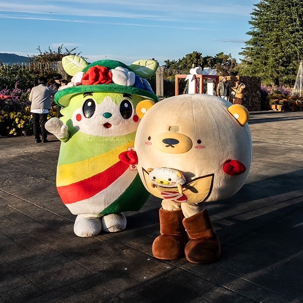 『フラワーイルミネーション』えんちゃんとパチリ